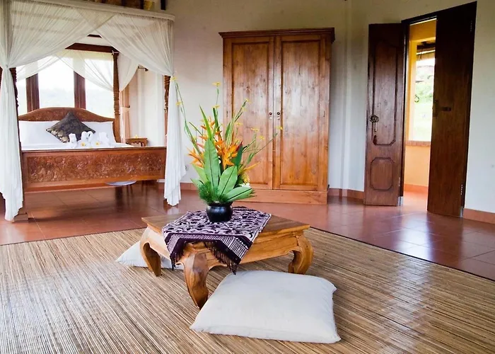 Pensión Nirarta Center For Living Awareness